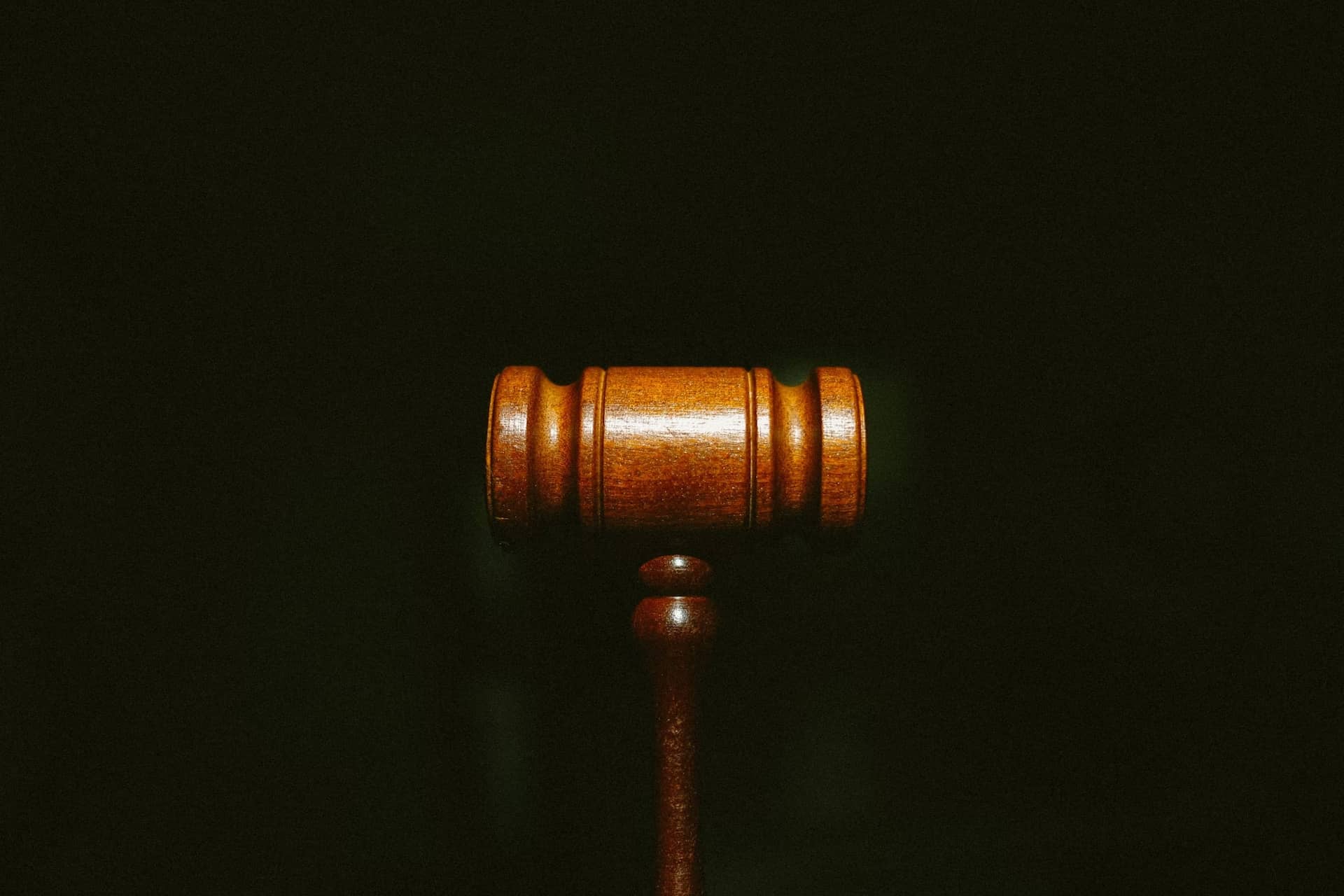 AI/XR Beats: Courtroom Drama & XR Earnings
